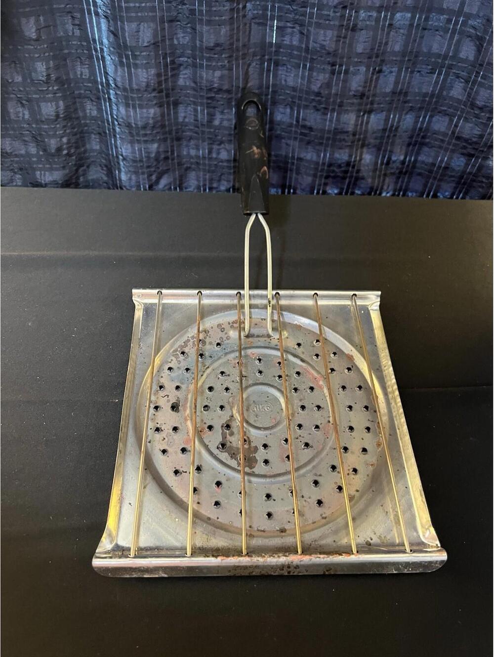Stainless Steel Bread Toaster With Folding Handle